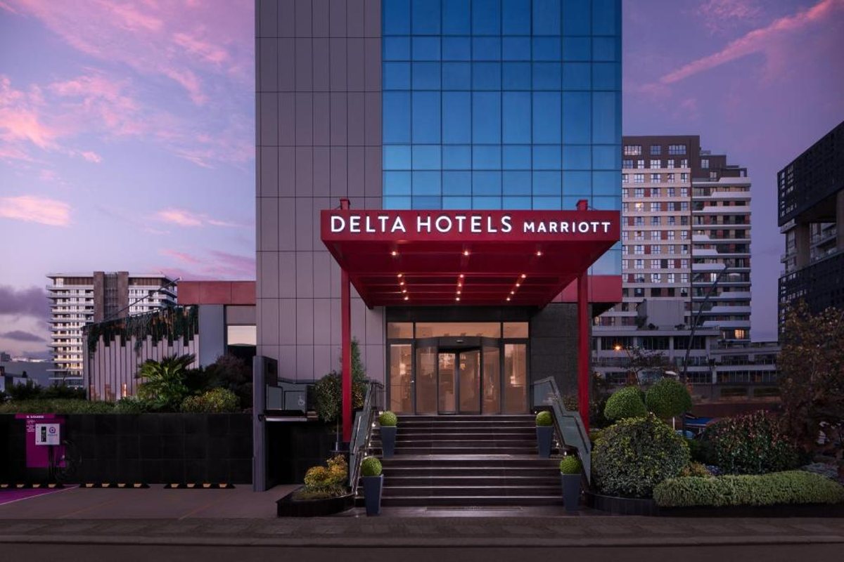 Delta Hotels by Marriott İstanbul Kağıthane giriş